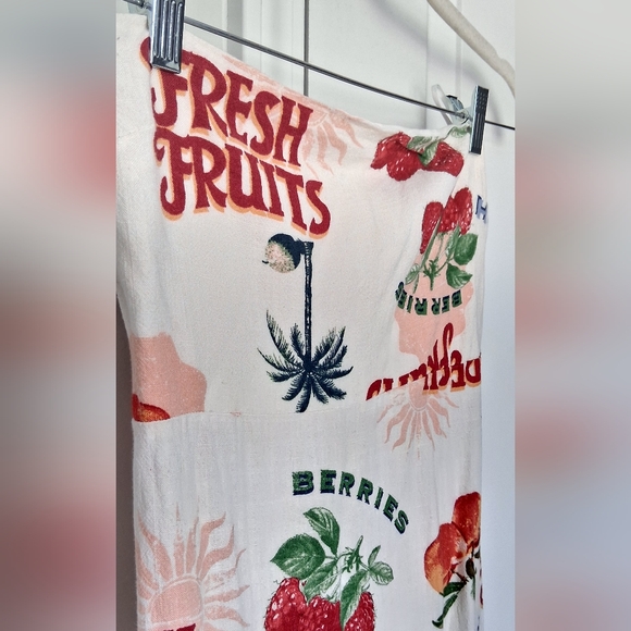 💥MOVING SALE MAKE OFFER Paper Heart Linen Blend Fresh Fruit Dress - Picture 2 of 8
